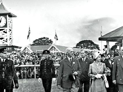 QE2
