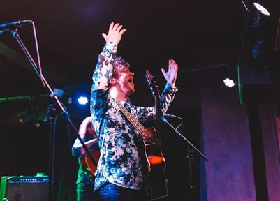 Joel Gardner alberts live lounge