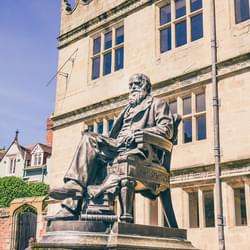 Darwin shrewsbury festival statue image