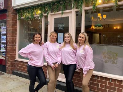 246040476 243991157777630 3167325791216870313 n