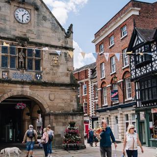 The square header
