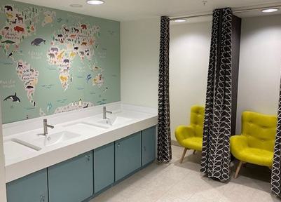 Toilet header