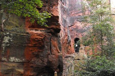 Kynastons cave