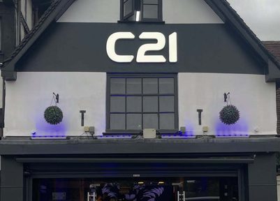 C21