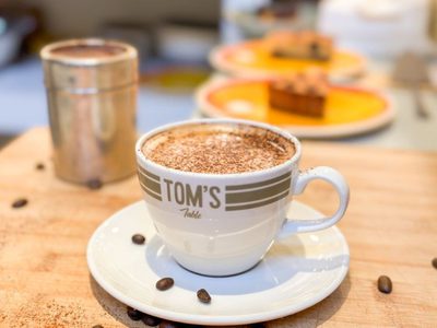 Toms table cafe
