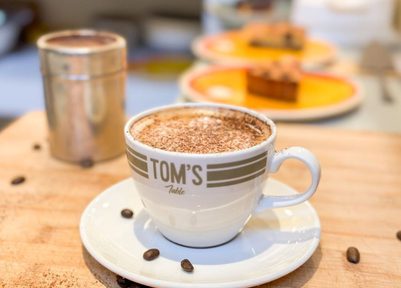 Toms table cafe